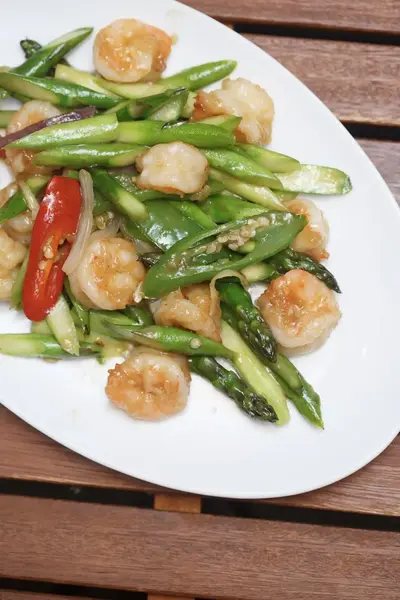 Garnelen mit Spargel - 芦笋虾