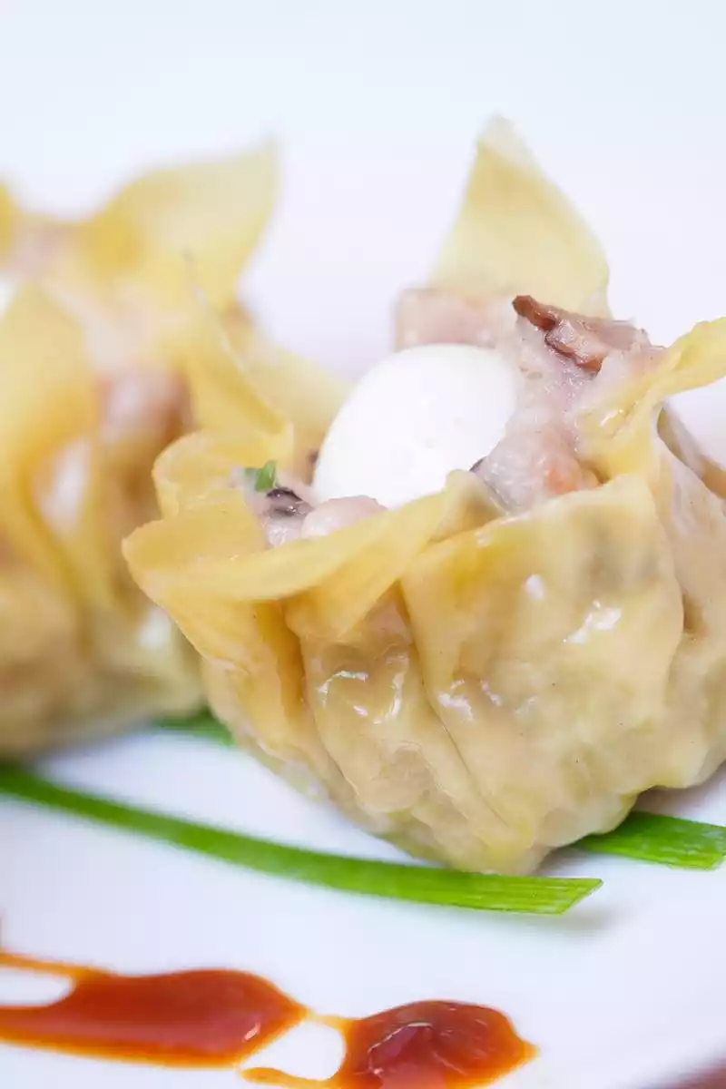 quail egg siu mai